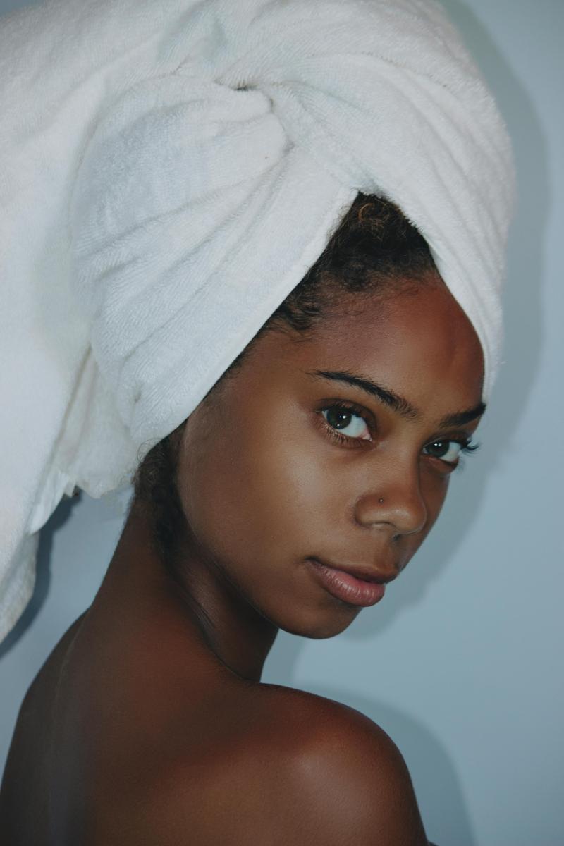 Glowing skin-e0fe40cc383648248c1f22897861f75b.jpg Glowing skin